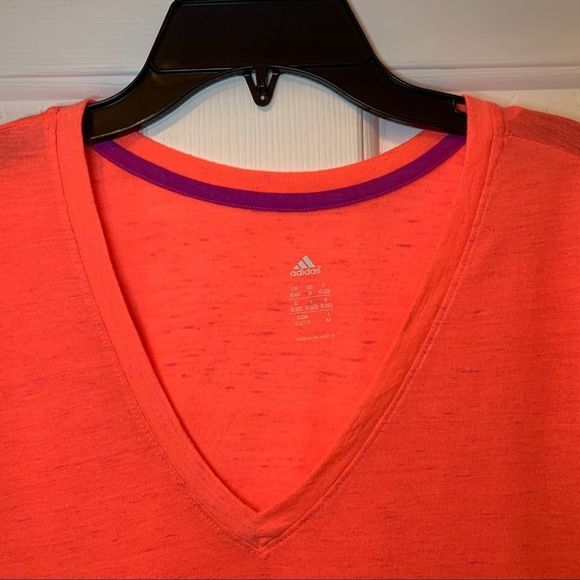 🛍 Adidas Womens V-Neck Athletic Top - Size XS - Picture 3 of 6